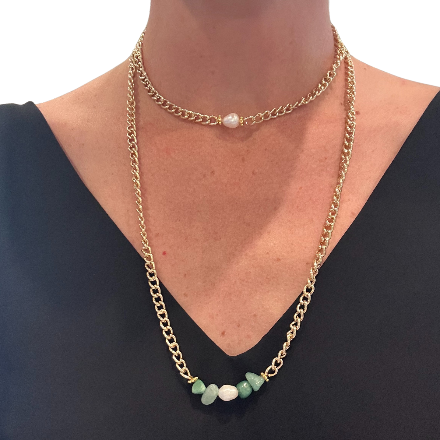 small gold curve chain + fresh water pearl + green aventurine chips