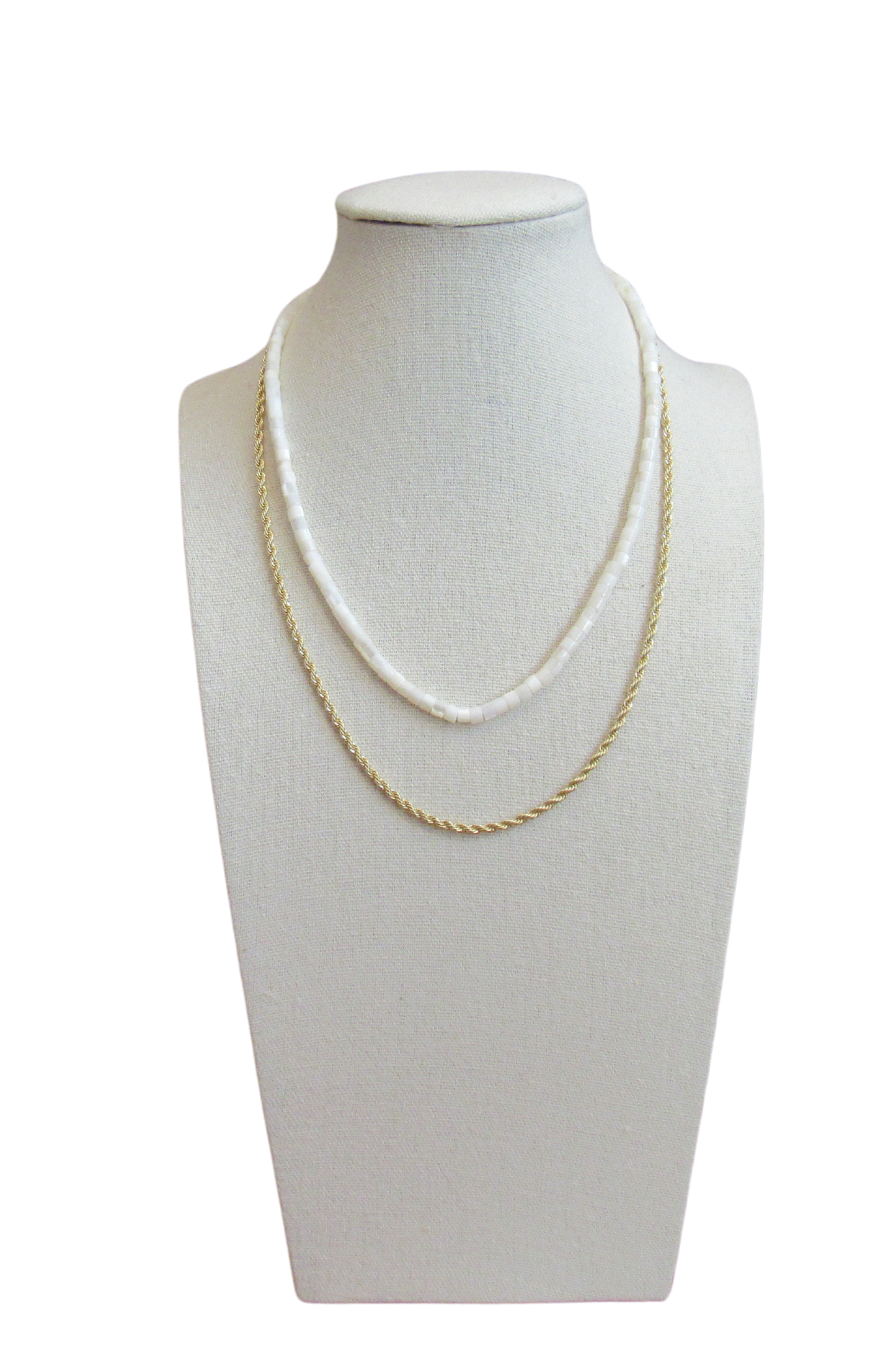 White Shell + 18k gold plated chain